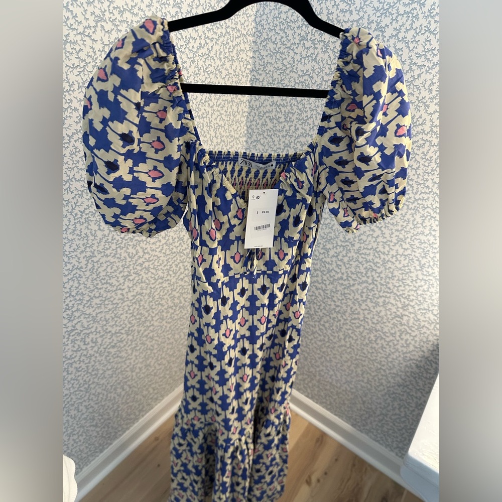 NWT Zara Blue and Cream Patterned Dress